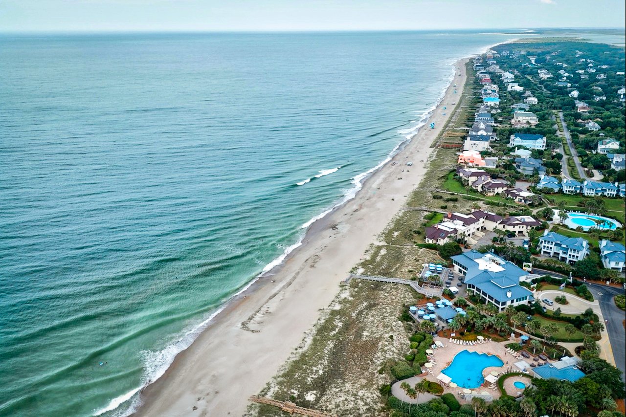 Debordieu Colony