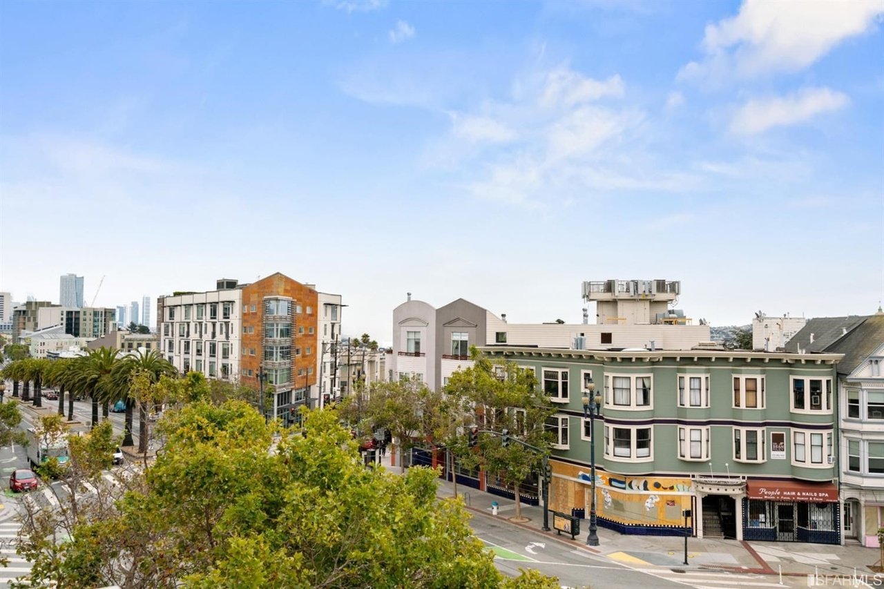 2200 Market Street #402