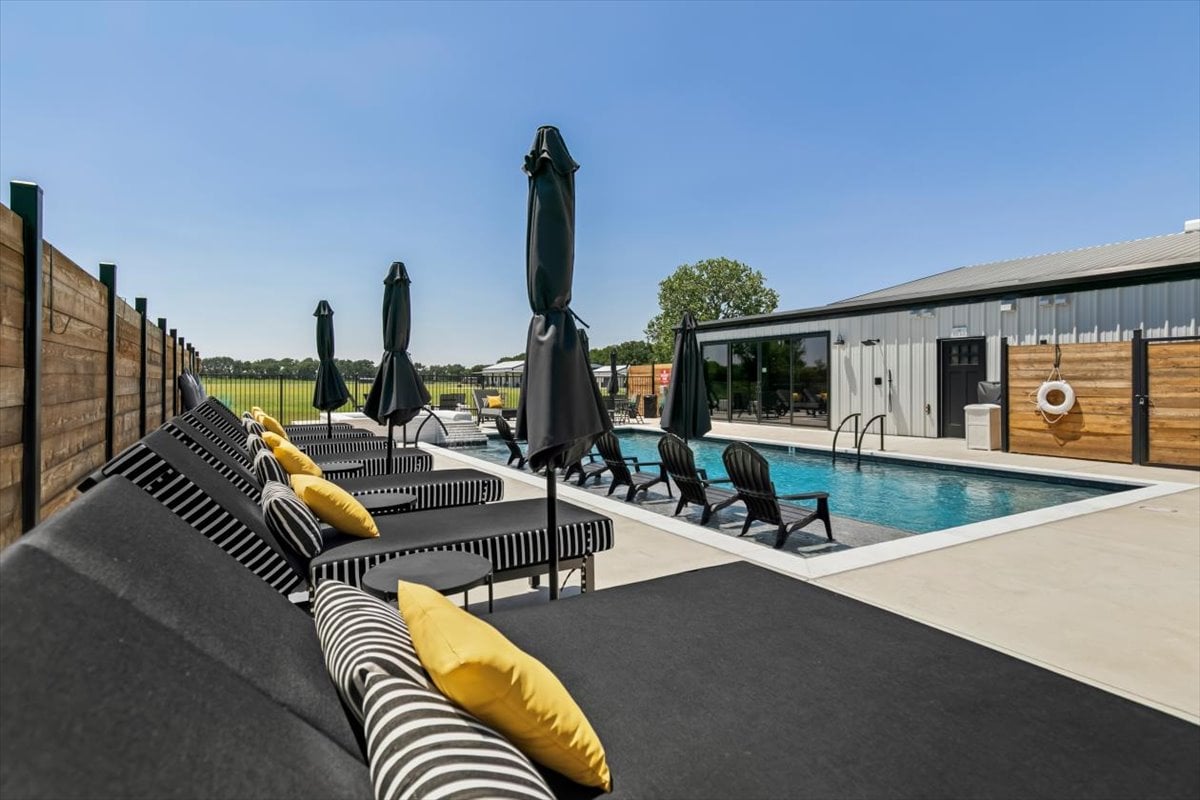 11- Unit Boutique Short Term Rental