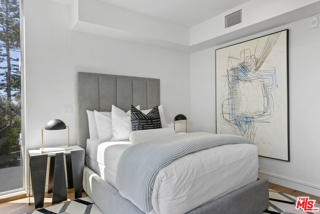 401 Ocean Ave #3