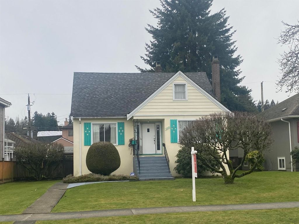 266 W 26th Ave