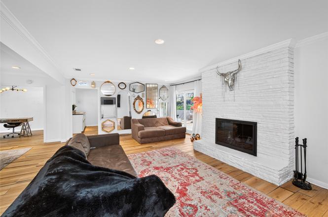 4901 Timberline Dr
