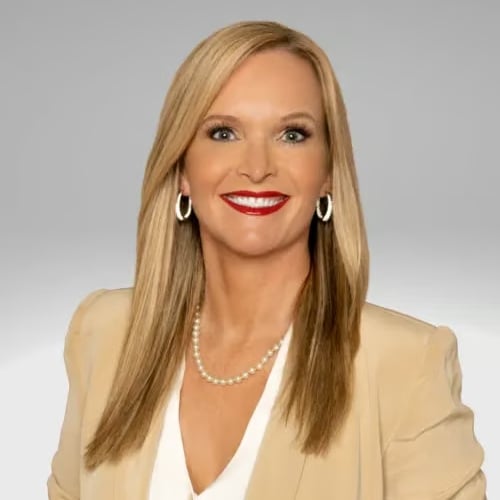 Kimberly Bell Oak Ridge, TN Real Estate Agent Headshot