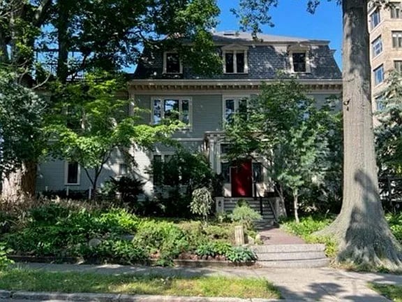 56 Hawes St #3