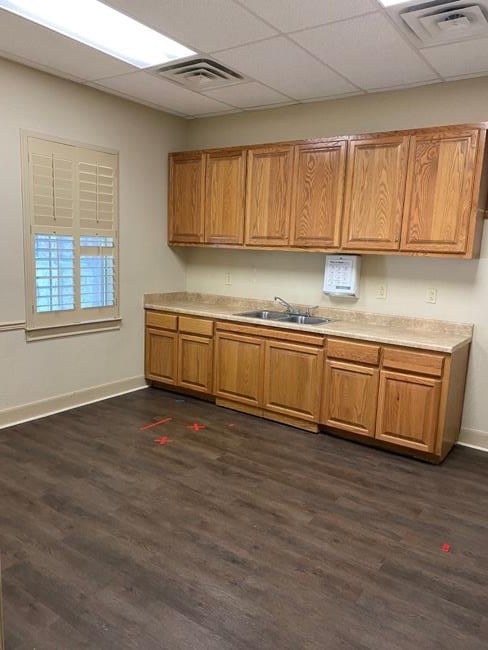 9480 Huebner Rd Bldg 3