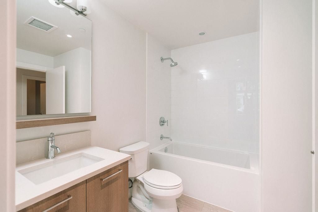 258 Nelson's Ct, #102