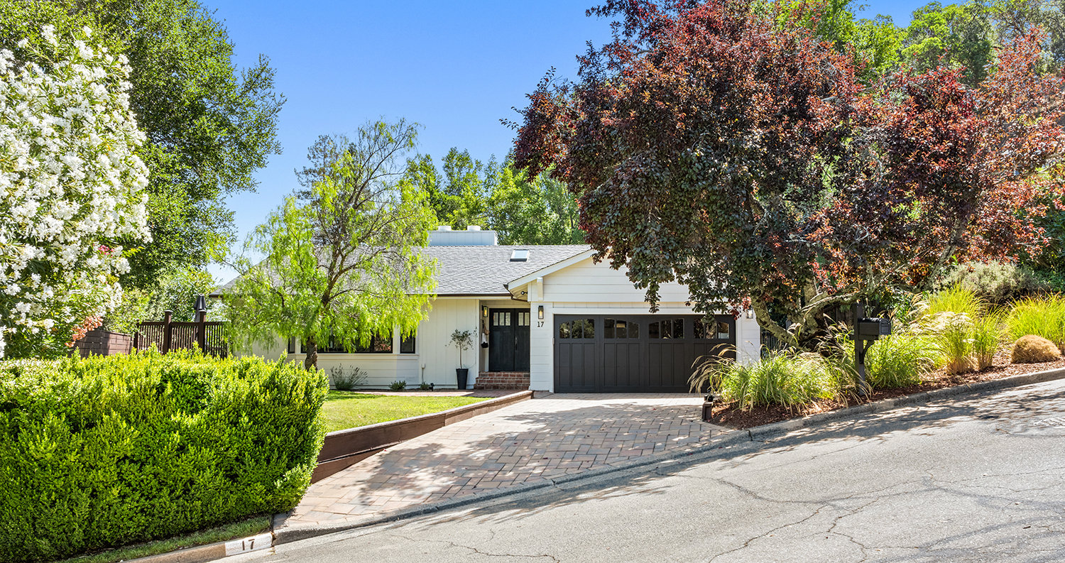 17 Nassau Ct