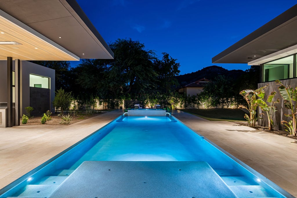 New construction luxury modern home in Paradise Valley, Arizona