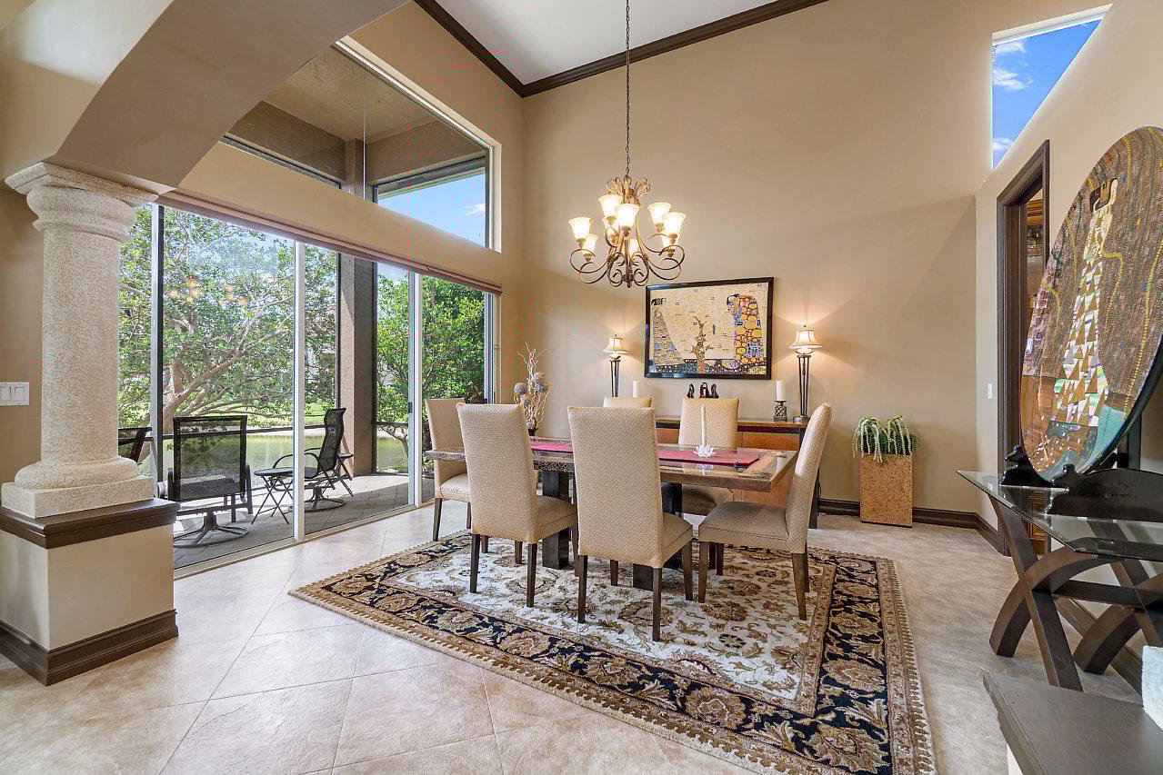 6485 NW 32nd Wy