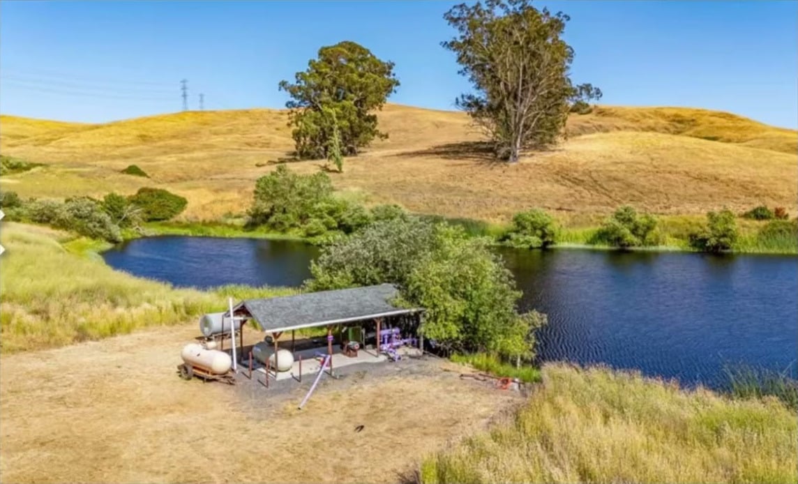 6513 Lakeville Hwy - Petaluma
