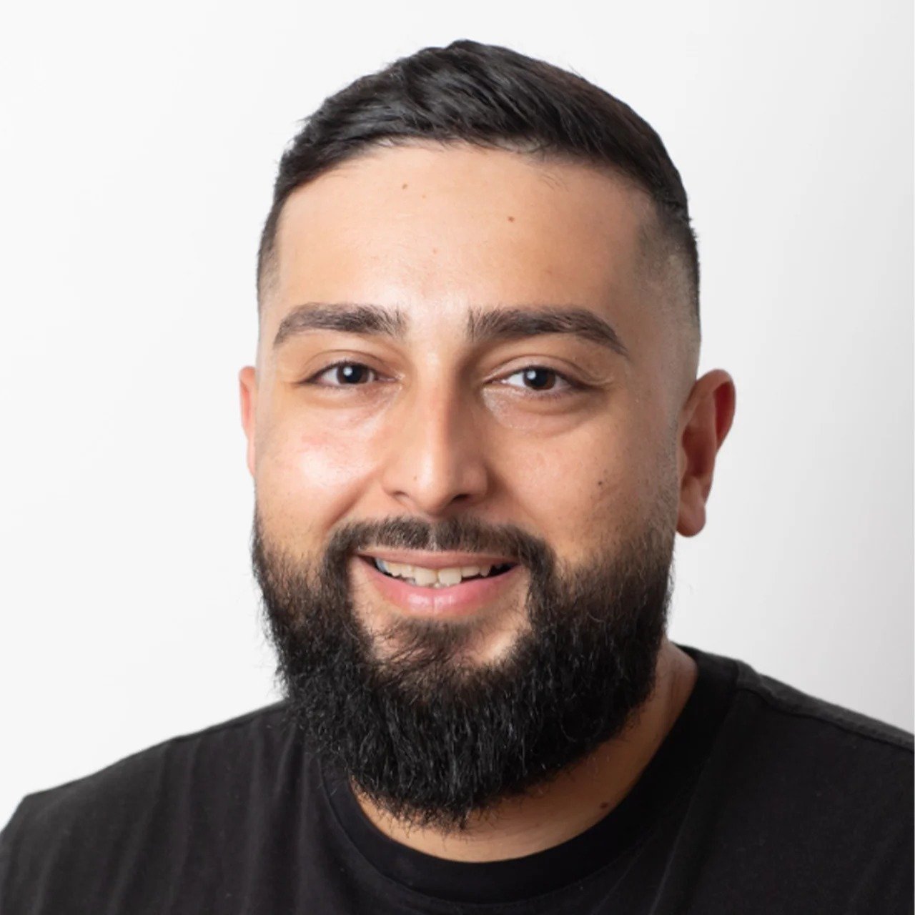  Adam Hamdan Brooklyn, NY Real Estate Agent Headshot