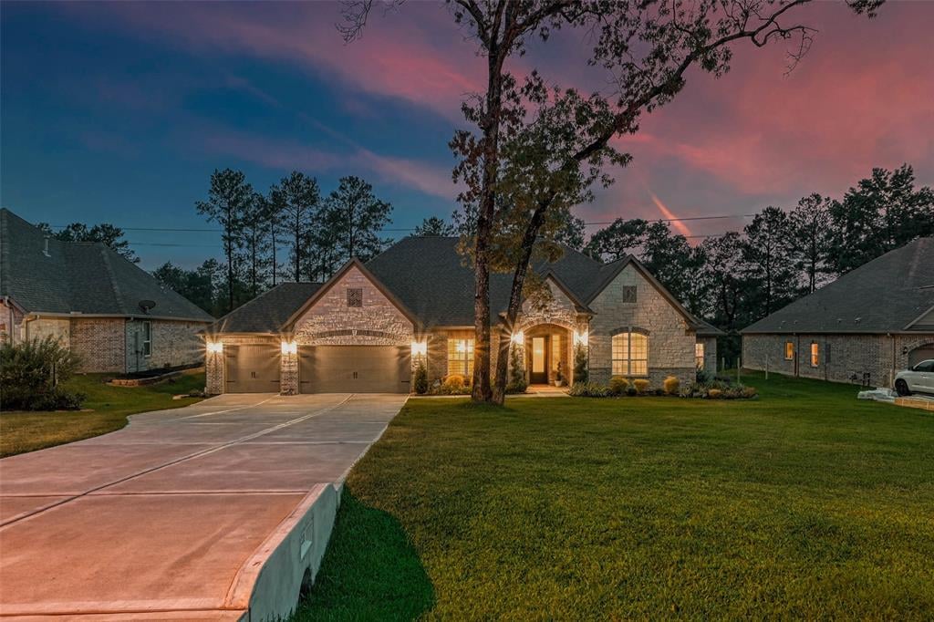121 Magnolia Reserve Loop