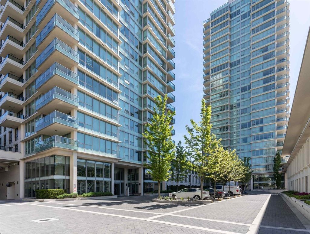 2200 Douglas Rd, #1404