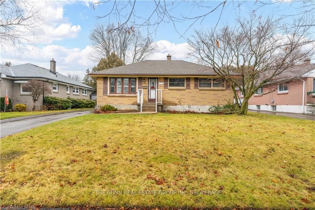234 Merlin Cres