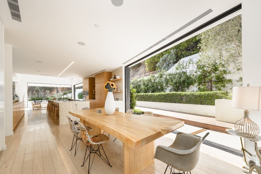 Pinnacle Manor, Willow Glen Rd, 90046