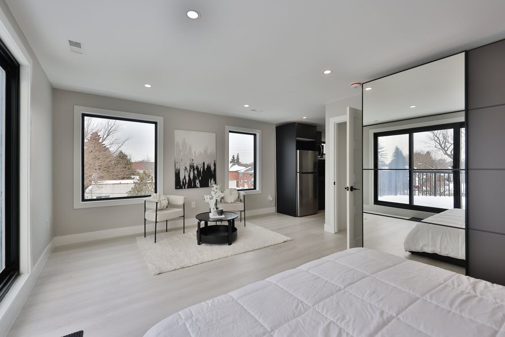 172 Royal York Rd