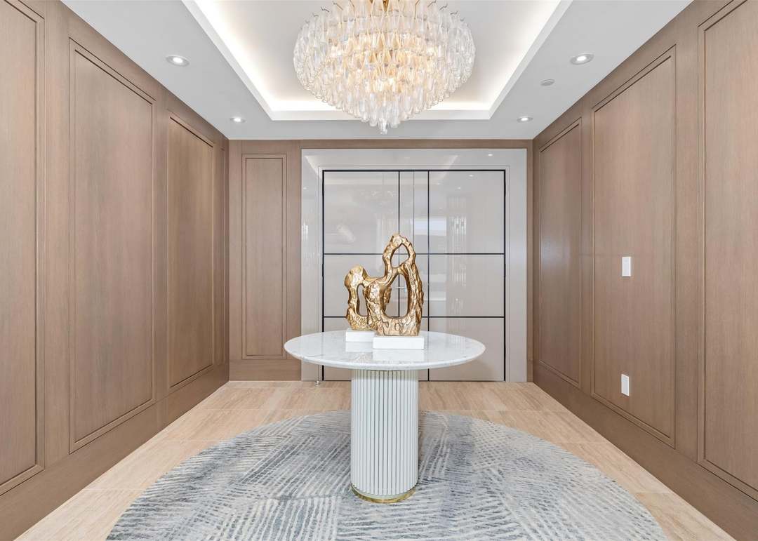 525 N Fort Lauderdale Beach Blvd #2201