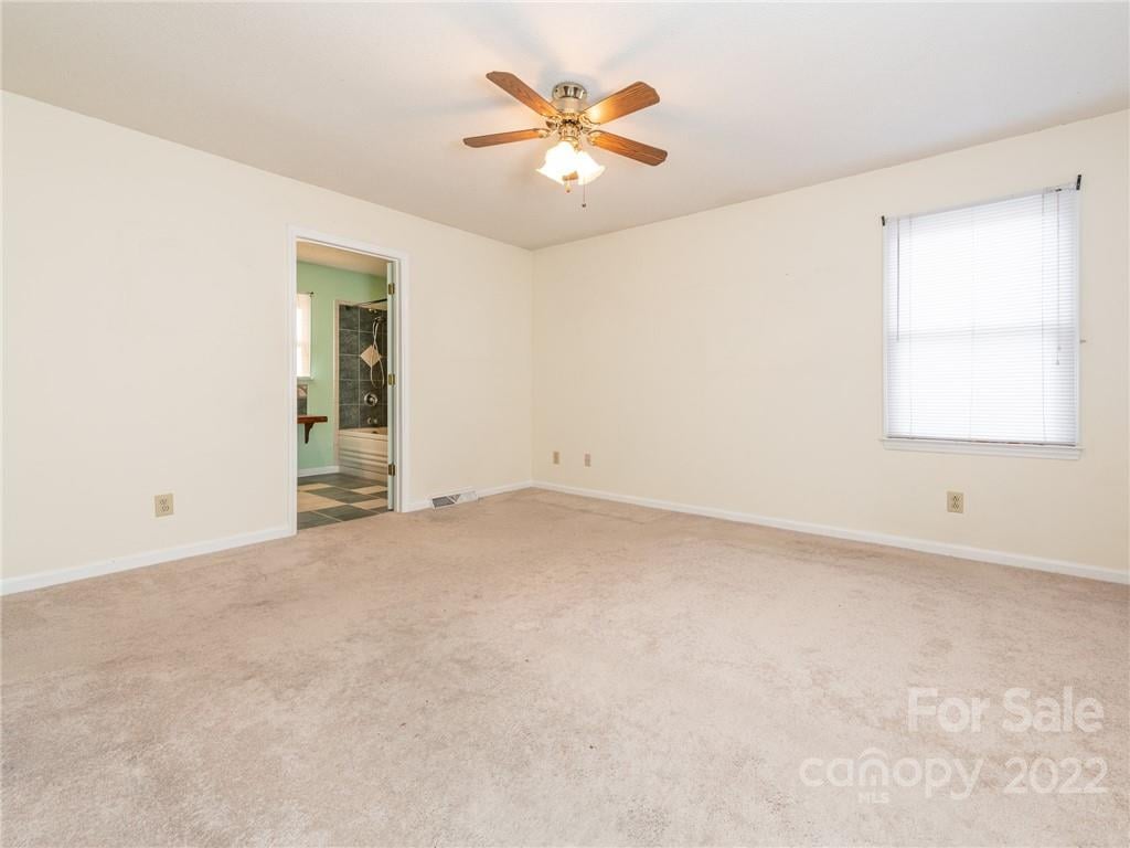 5400 Country Woods Dr