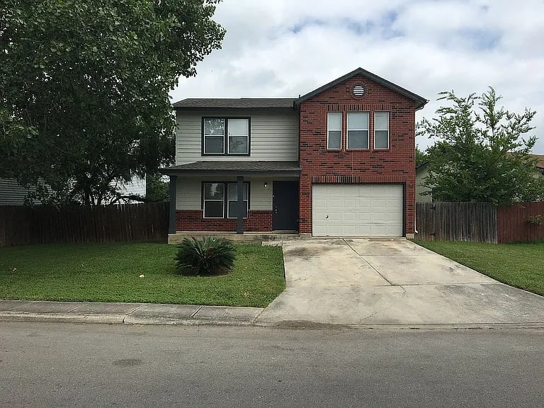 12715 Maple Park Dr