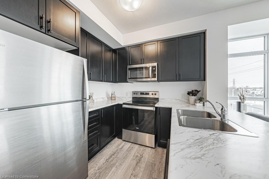 450 Dundas St E Unit: 302