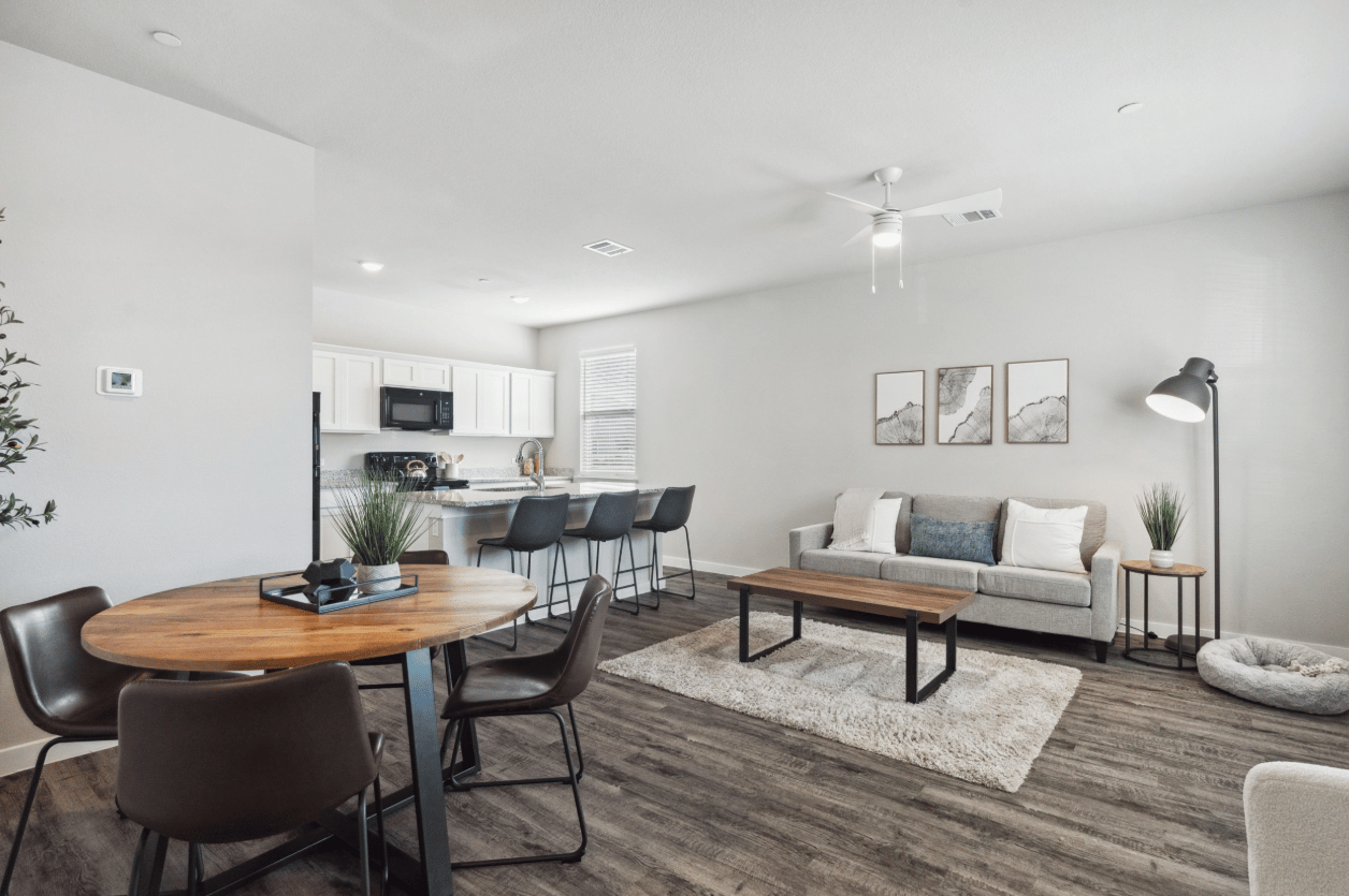  No rent until January 2026!