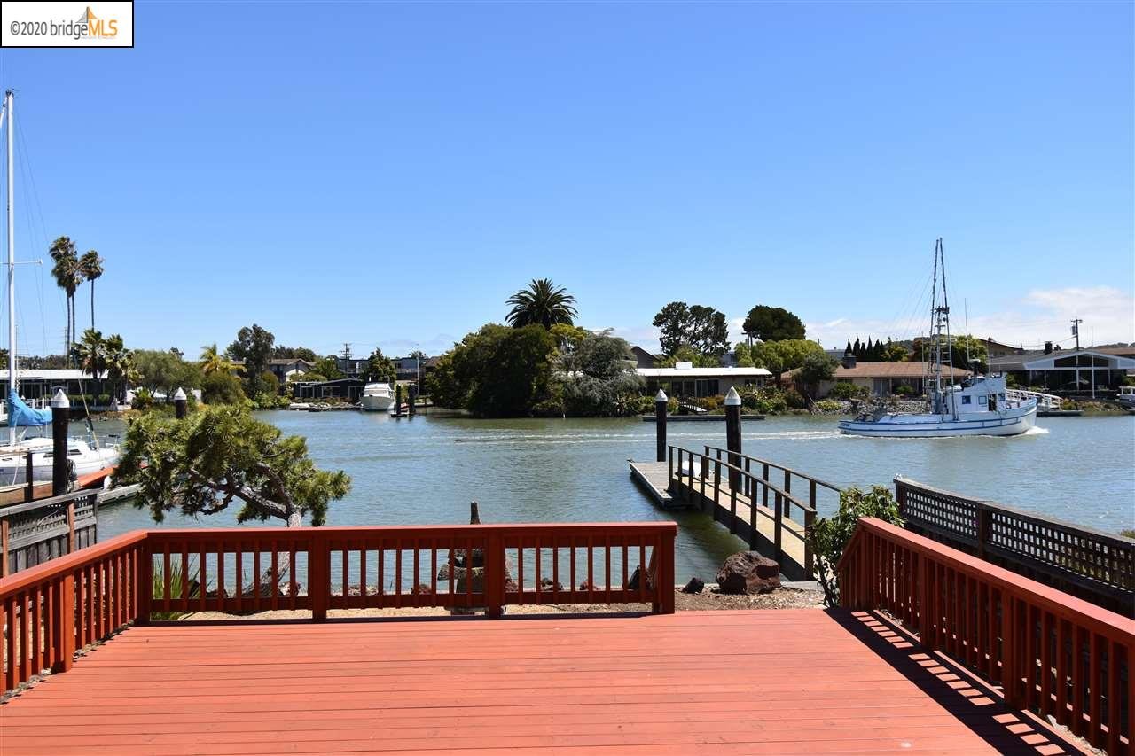 24 Porto Bello Dr