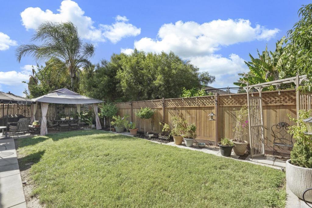 1849 Holly Oak Ct