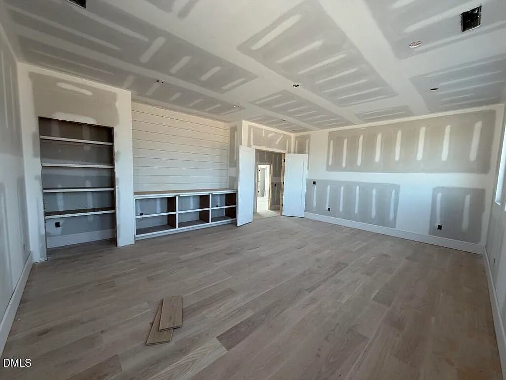 5856 Carriage Gate Dr