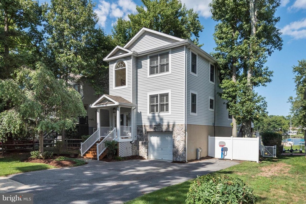 1238 Washington Dr