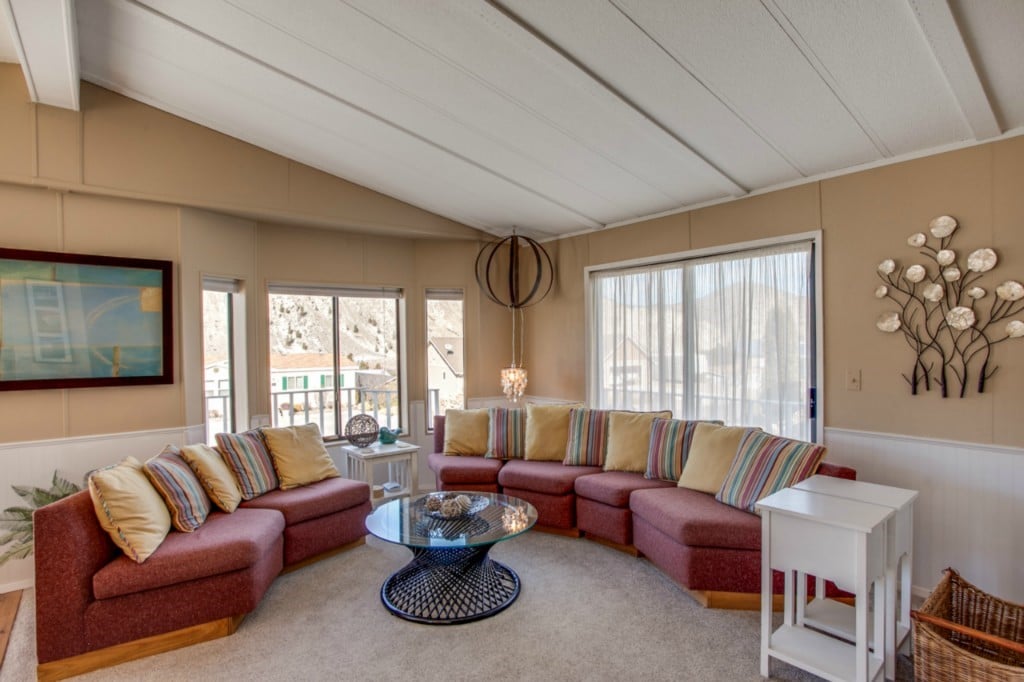 420 W Entiat Dr