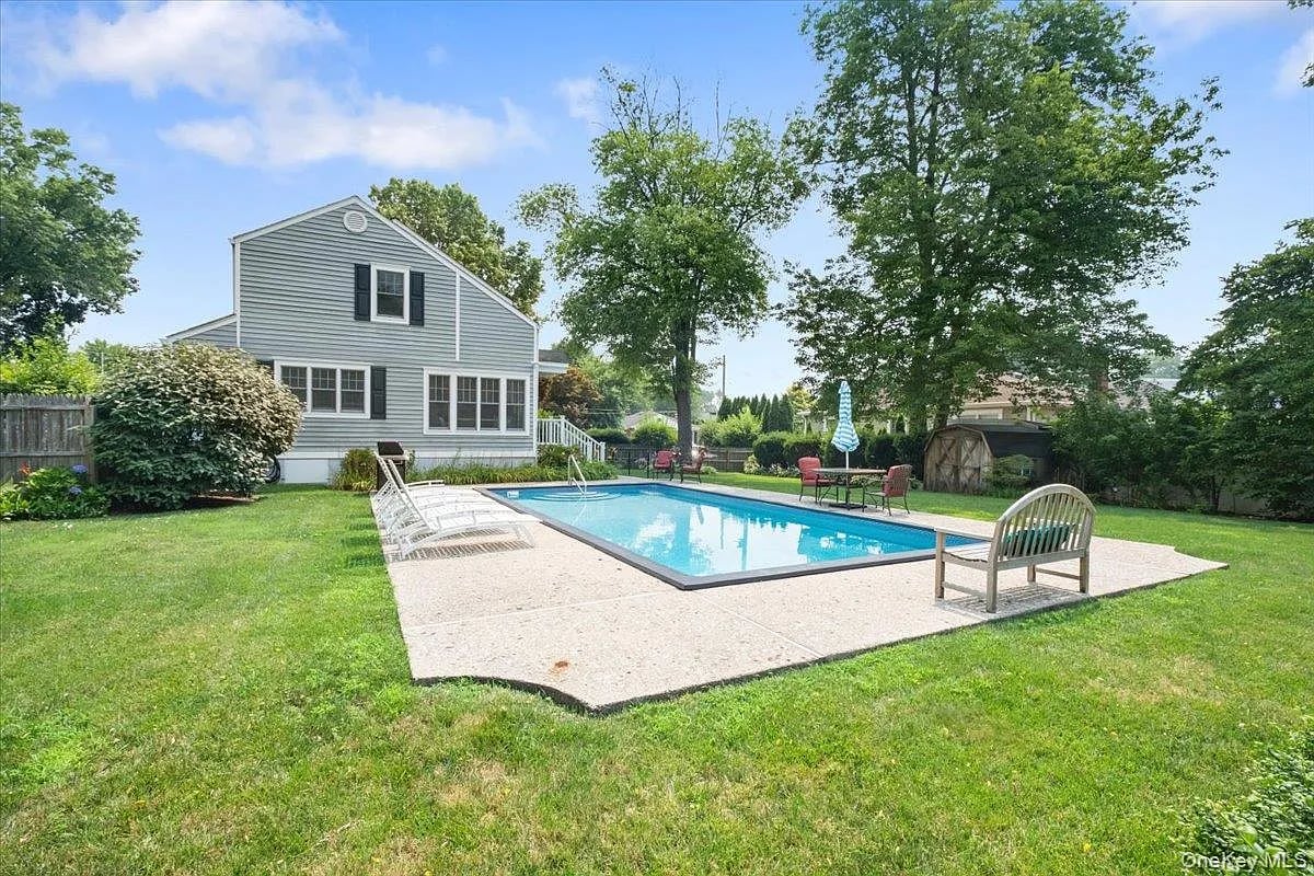 651 Secor Rd