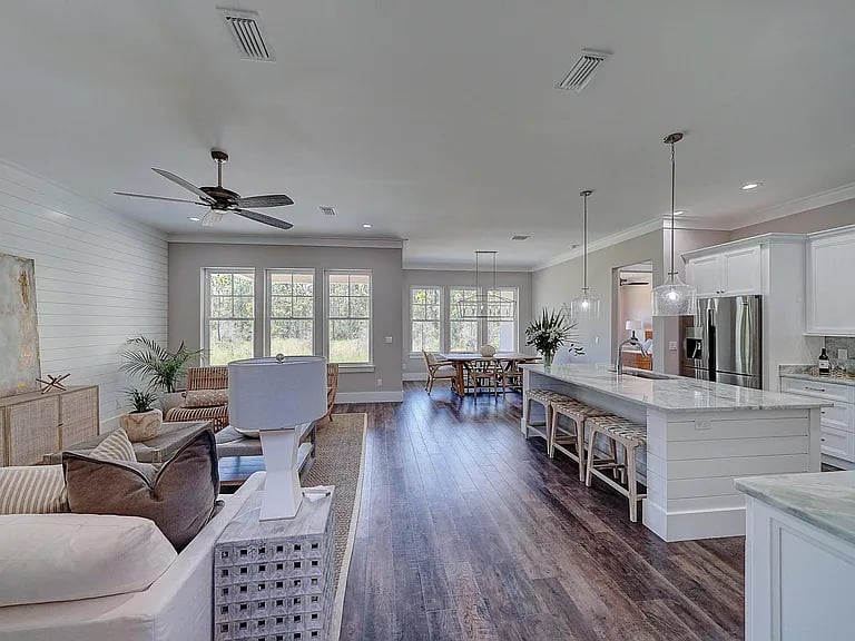 901 Dolphin Harbour Dr