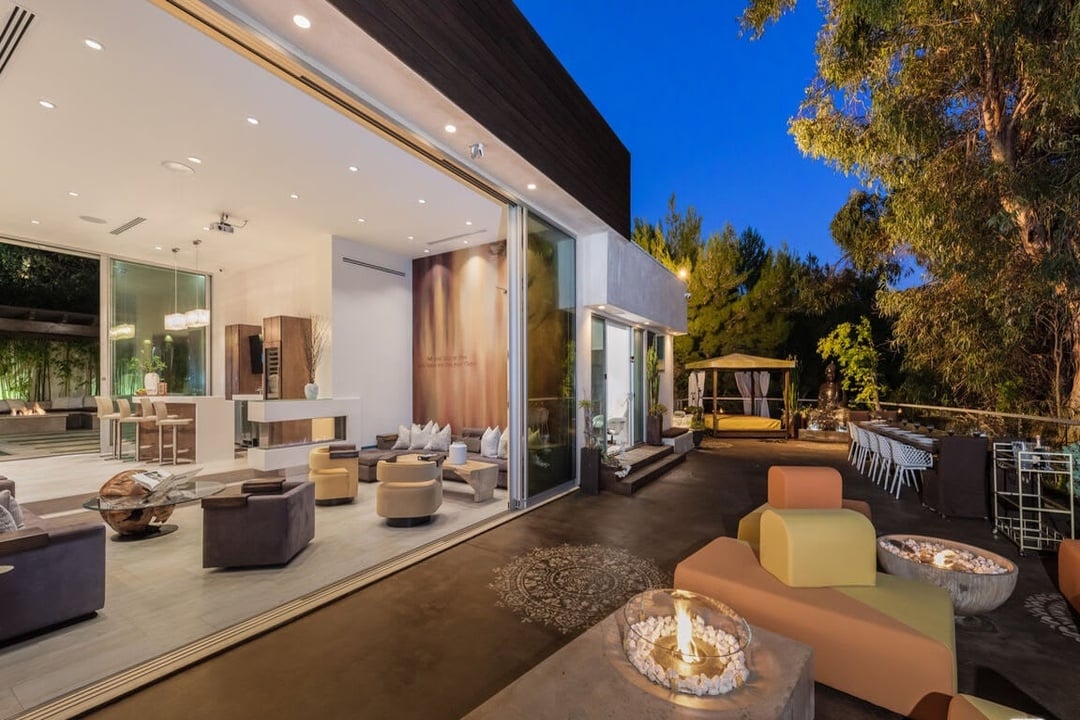 View Opulent