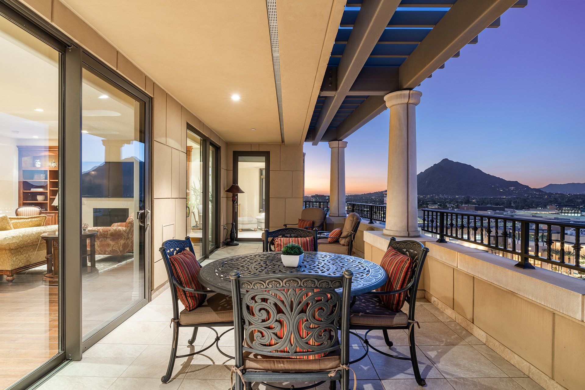 7181 E Camelback Road 1202