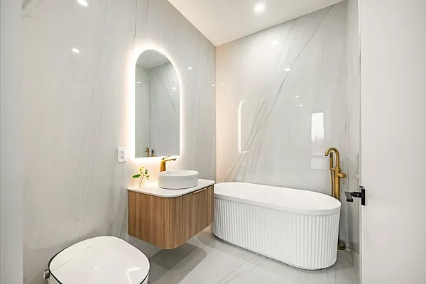 31-16 21st St Ste 5E