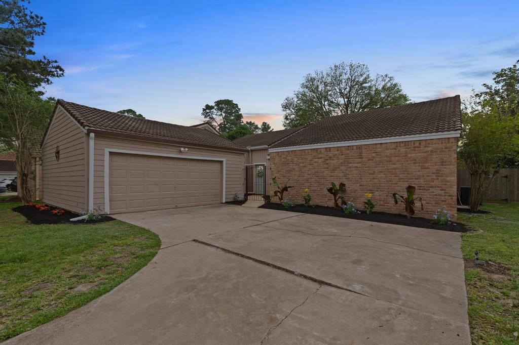 22419 Wetherburn Ln