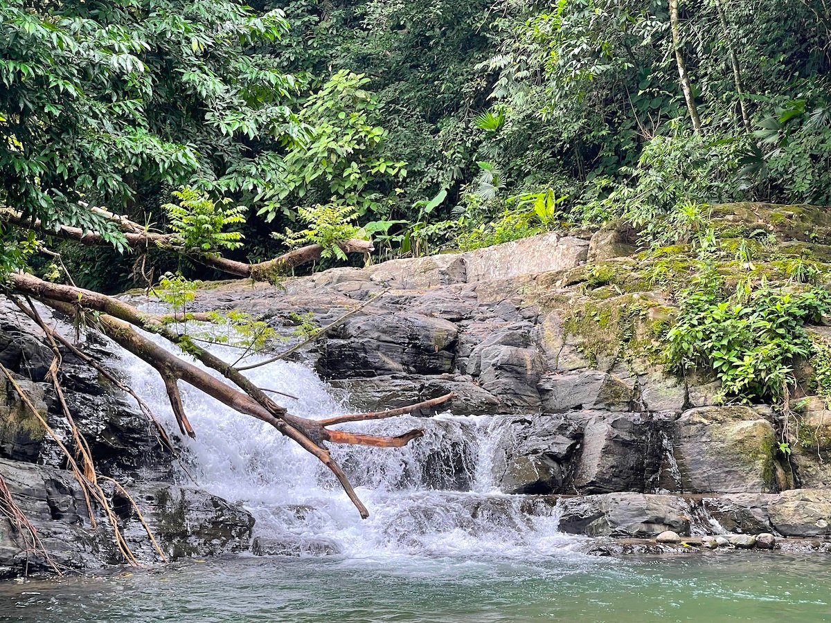 UVITA LAND WITH MULTIPLE BUILDING PADS – 25 ACRES