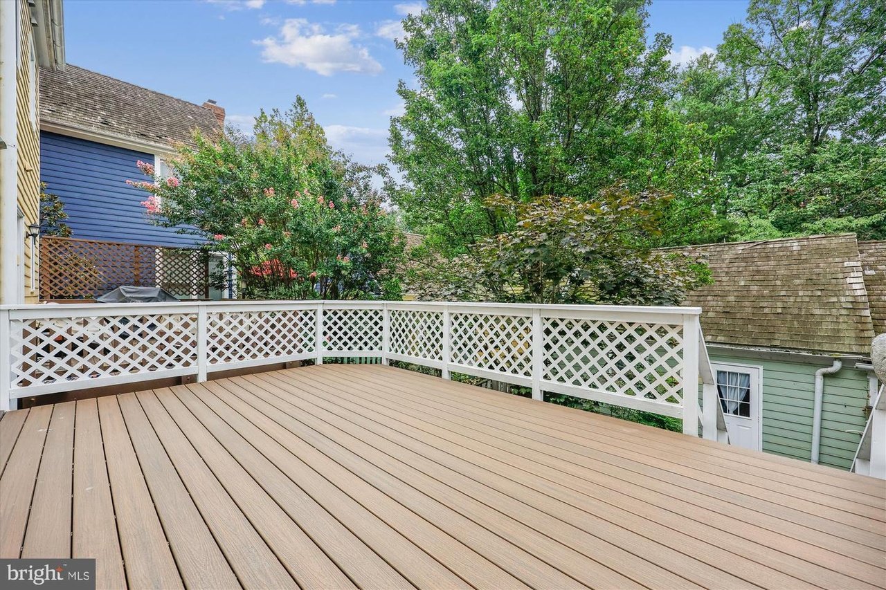 473 Tschiffely Square Rd