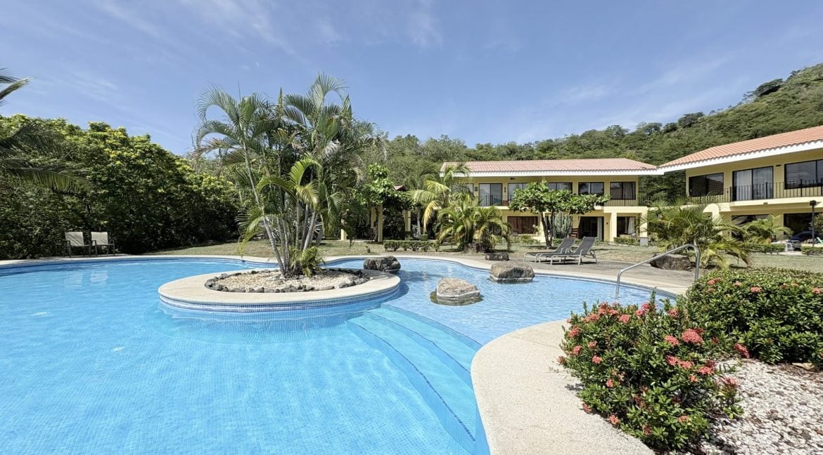 Tropical Retreat Condo
