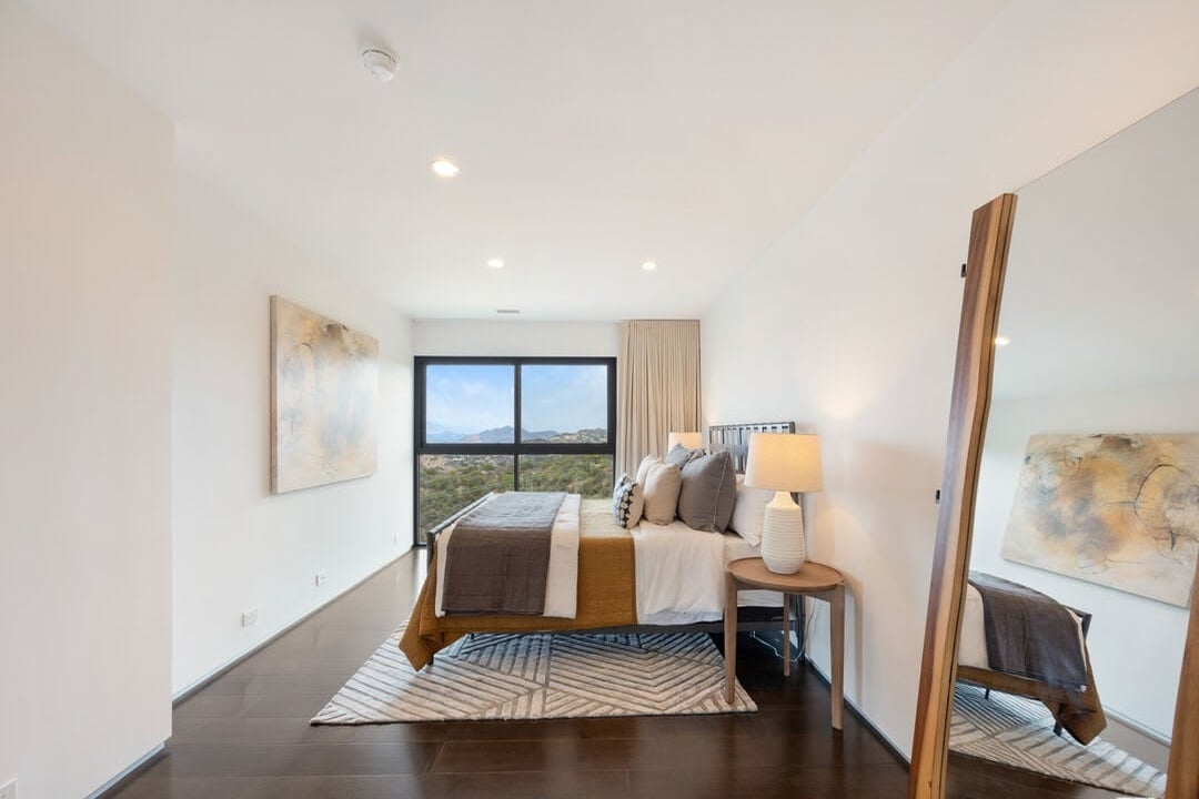 Beverly Ranch Road, 90210