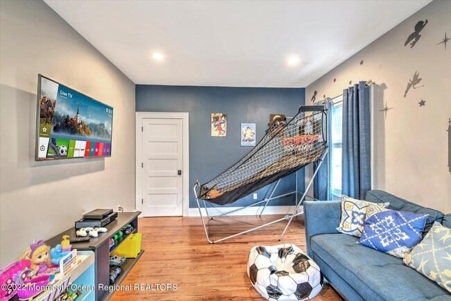62 Parkside Way