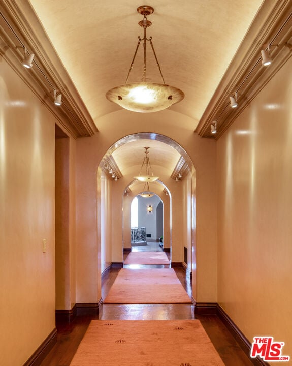 Monarch Heights, Westwanda Dr, 90210