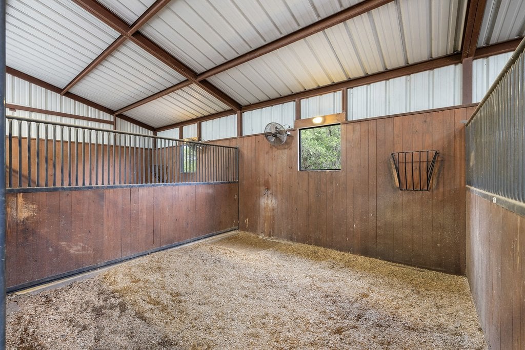 Horseman's Paradise in the heart of Dripping Springs