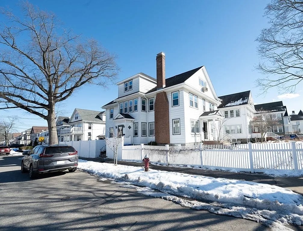 244 Blue Hills Pkwy