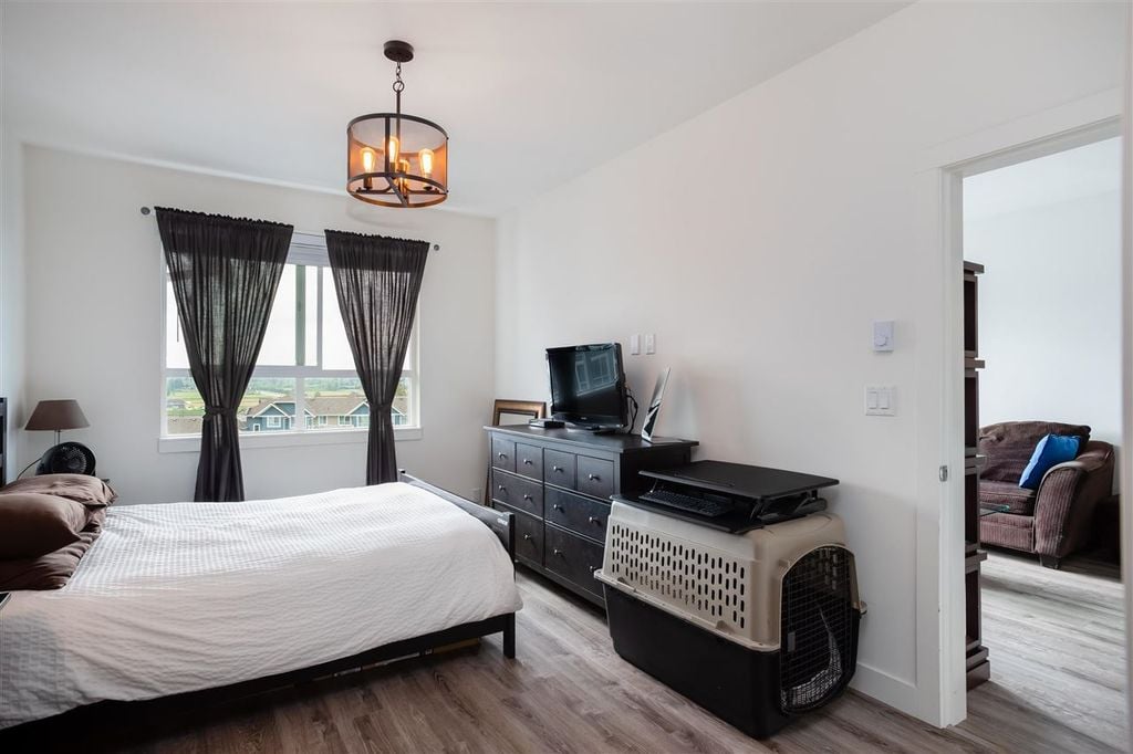 16396 64 Ave, #414
