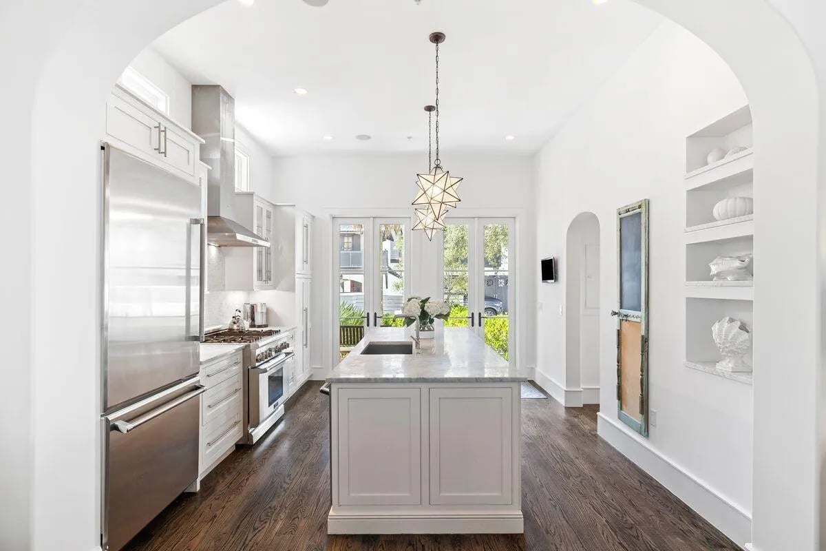 16 Trimingham Ln