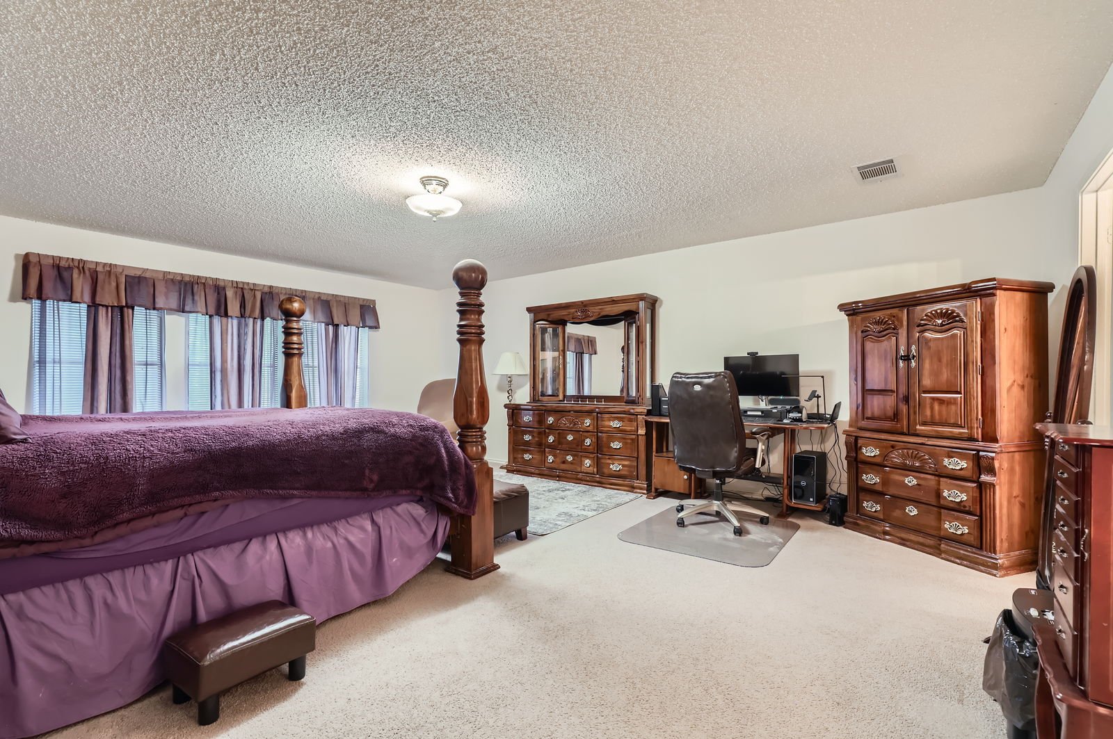 15300 lola Cove