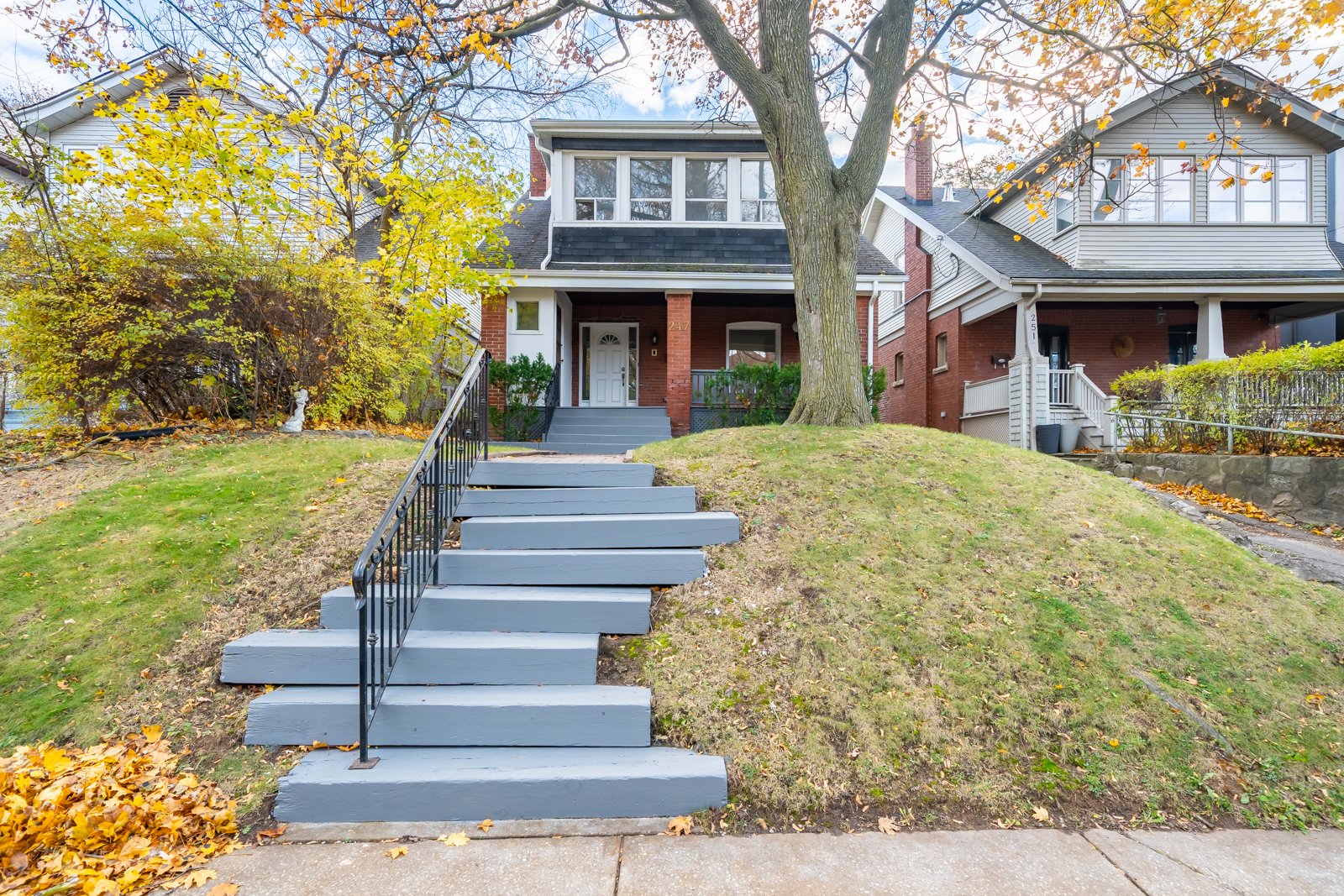 247 St Clements Ave