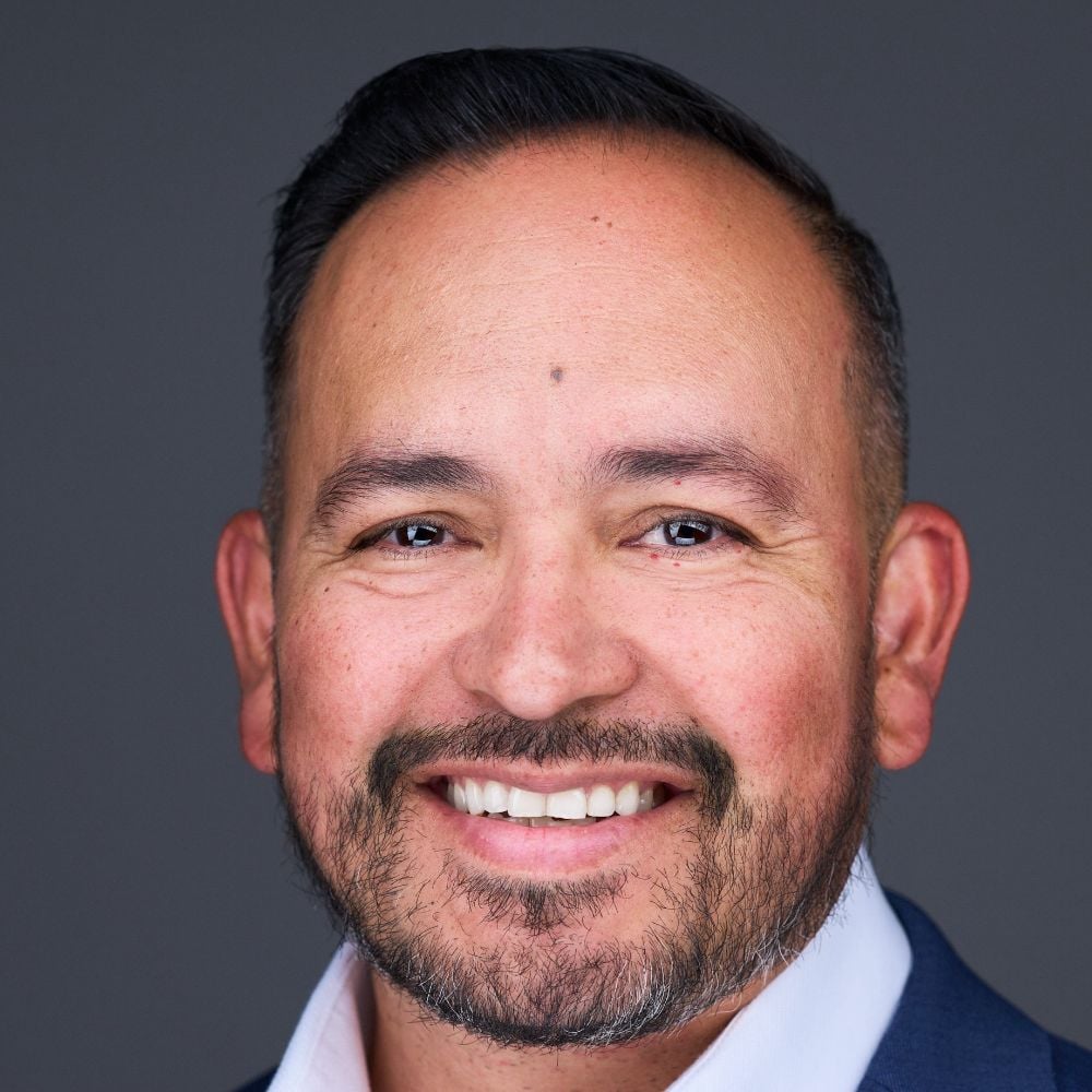 Maurice Gonzales Fresno CA, Real Estate Sales Manager Headshot