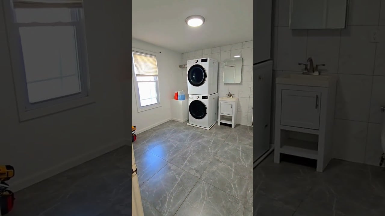 For Rent, Hempstead, Long Island. Duplex UnitDisponible Para La Renta. En Hempstead, Long Island.